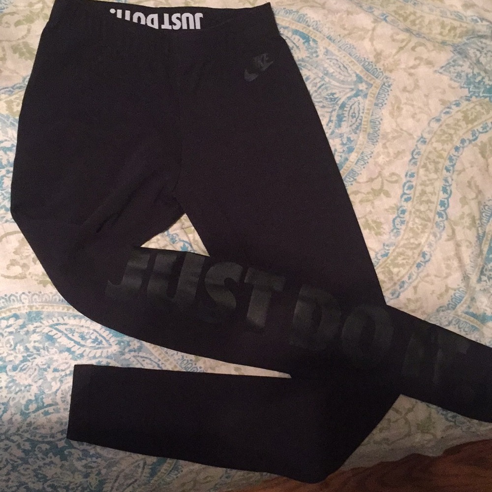 Women’s Nike XS full length leggings